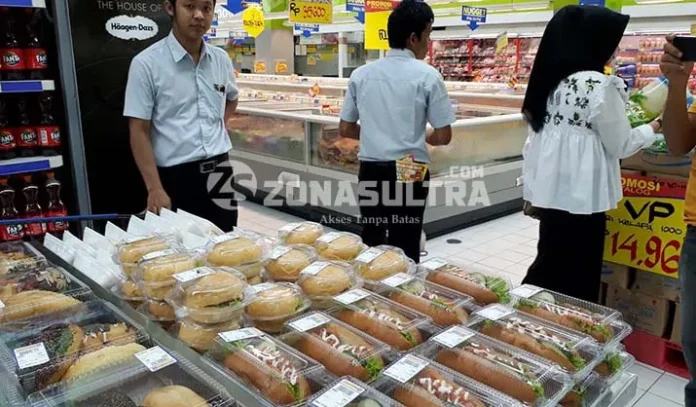Tidak Miliki Tanggal Kedaluarsa, Puluhan Makanan di Hypermart Dilarang Dipasarkan