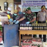 Polres Wakatobi Musnahkan Ribuan Liter Minuman Keras miras wakatobi