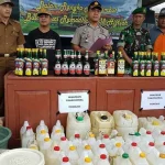 Polres Konawe Musnakan 400 Liter Miras Tradisional Polres Konawe Musnakan 400 Liter Miras Tradisional