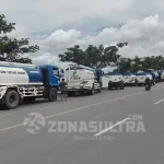 Puluhan Sopir Truk Pengangkut BBM Jenis Solar Mogok Operasi, Kota Kendari Terancam Alami Pemadaman Listrik Puluhan Sopir Truk Pengangkut BBM Jenis Solar Mogok Operasi, Kota Kendari Terancam Alami Pemadaman Listrik