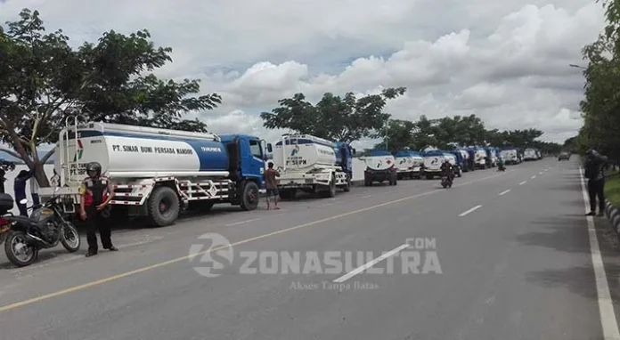 Puluhan Sopir Truk Pengangkut BBM Jenis Solar Mogok Operasi, Kota Kendari Terancam Alami Pemadaman Listrik