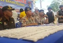 Pelaku Utama Perakit Bom Ikan di Sultra Berhasil Diamankan Pelaku Utama Perakit Bom Ikan di Sultra Berhasil Diamankan