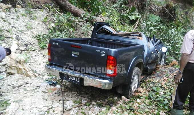 Tertimpa Pohon Tumbang, Seorang PNS di Butur Tewas di Lokasi Kejadian