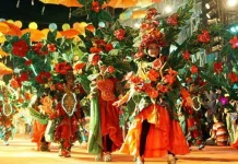 Lima Negara Hebohkan Semarang Night Carnival 2017 Lima Negara Hebohkan Semarang Night Carnival 2017