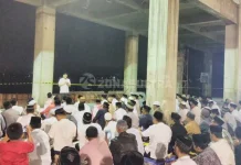 Salat Subuh Perdana di Masjid Al-Alam, Nur Alam: “Saya Bersyukur dan Bahagia” Salat Subuh Perdana di Masjid Al-Alam, Nur Alam: "Saya Bersyukur dan Bahagia"