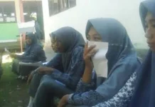 Belum Bayar Iuran Sekolah, Siswa SMAN 1 Pakue Terancam Tidak Ikut Ujian Semester Belum Bayar Iuran Sekolah, Siswa SMAN 1 Pakue Terancam Tidak Ikut Ujian Semester