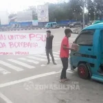 PSU Terkatung-katung, Mahasiswa Bombana Kumpulkan Koin Sumbangan PSU Terkatung-katung, Mahasiswa Bombana Kumpulkan Koin Sumbangan