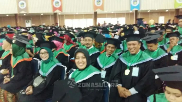 Ruksamin Raih Gelar Insinyur Teknik Profesional UMI Makassar