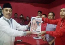 Litanto Kembalikan Formulir Pendaftaran di Dua Parpol Litanto Kembalikan Formulir Pendaftaran di Dua Parpol