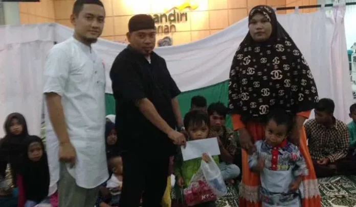 Bank Syariah Mandiri Buka Puasa Bersama 30 Anak Yatim Piatu