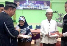 Umar Arsal Salurkan Bantuan, Penghuni Panti Panti Jompo Antusias Umar Arsal Salurkan Bantuan, Penghuni Panti Panti Jompo Antusias