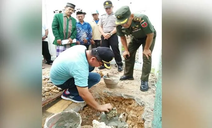 batu+pertama Sempat Tertunda, Bupati Butur Bangun Kembali Masjid Attaqwa