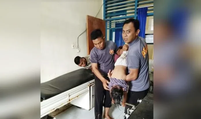 Asyik Bermain, Bocah 3 Tahun Terseret Banjir