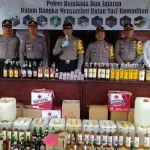 Operasi Cipkon, Polres Bombana Amankan Miras dan Petasan Operasi Cipkon, Polres Bombana Amankan Miras dan Petasan