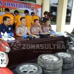 Polres Konawe Bekuk 2 Tersangka Curanmor, Satu Tersangka Dihadiahi Tima Panas Polres Konawe Bekuk 2 Tersangka Curanmor, Satu Tersangka Dihadiahi Tima Panas