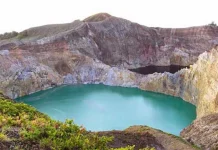 #JayalahPancasila Berkumandang di Danau Kelimutu Flores #JayalahPancasila Berkumandang di Danau Kelimutu Flores