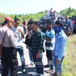 Pembagian Kontribusi Dinilai Tak Adil, Puluhan Warga Kembali Demo PT WDR Pembagian Kontribusi Dinilai Tak Adil, Puluhan Warga Kembali Demo PT WDR
