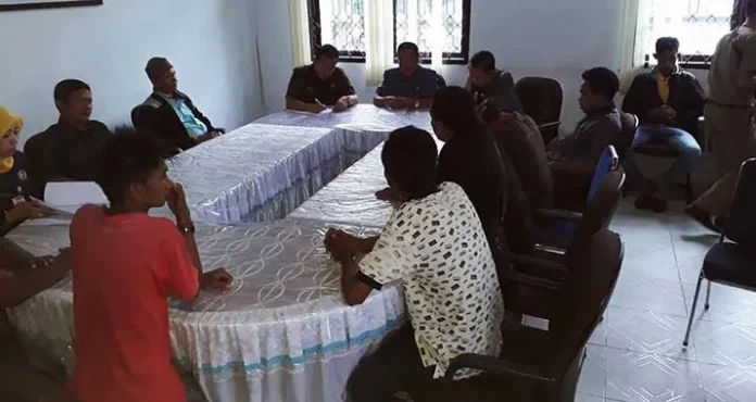 Dicoret Dari Daftar Penerima Rastra, Warga Kadia Mengadu ke DPRD