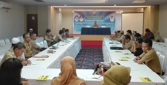 Pembuatan Buku Pembangunan Nusa Selama 10 Tahun, Balitbang Sultra Adakan Diskusi Terbuka
