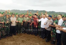 Amran Sulaiman Marah Dapat Laporan Alsintan Disewakan ke Petani Amran Sulaiman Marah Dapat Laporan Alsintan Disewakan ke Petani