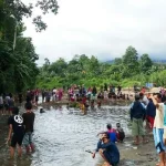 Korban Terseret Arus Sungai di Lamekongga Ternyata Dua Orang Saudara Kembar Korban Terseret Arus Sungai di Lamekongga Ternyata Dua Orang Saudara Kembar