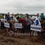 Mentan Tantang TNI Bersama Gempita Garap Lahan Tidur Mentan Tantang TNI Bersama Gempita Garap Lahan Tidur