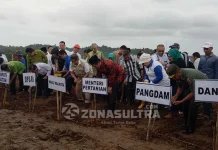 Mentan Tantang TNI Bersama Gempita Garap Lahan Tidur Mentan Tantang TNI Bersama Gempita Garap Lahan Tidur
