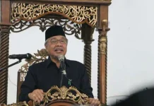 Nur Alam Sebut Penyebab Banjir di Sultra Akibat Ulah Manusia Nur Alam Sebut Penyebab Banjir di Sultra Akibat Ulah Manusia