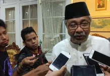 Tahun Depan, Nur Alam Targetkan 70 Kilometer Jalan Rusak di Pulau Muna dan Buton Teraspal Gubernur Sulawesi Tenggara (Sultra) Nur Alam