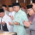 Gelar Open House, Nur Alam Terima Kunjungan Para Bupati Gelar Open House, Nur Alam Terima Kunjungan Para Bupati