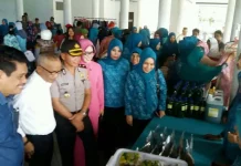PKK Kabupaten Muna Gelar Pasar Murah di Empat Kecamatan PKK Kabupaten Muna Gelar Pasar Murah di Empat Kecamatan