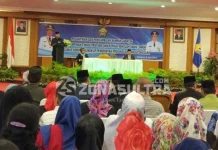 Nur Alam Sebut Jadi Kepala Sekolah Lebih Bagus daripada Bupati Nur Alam Sebut Jadi Kepala Sekolah Lebih Bagus daripada Bupati