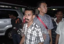 Jadwal Berangkat KM Simba Tidak Jelas, Puluhan Pemudik Tujuan Raha Terlantar Jadwal Berangkat KM Simba Tidak Jelas, Puluhan Pemudik Tujuan Raha Terlantar