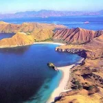 Pulau Komodo Masuk Top 10 Tempat Wisata Ideal Musim Panas Pulau Komodo Masuk Top 10 Tempat Wisata Ideal Musim Panas