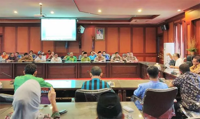 rapat Gubernur "Semprot" SKPD Pasca Peringatan Nuzul Qur'an