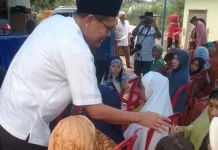 Safari Ramadhan di Baula, Bupati Kolaka Sumbang Al Quran dan Santuni 20 Anak Yatim Safari Ramadhan di Baula, Bupati Kolaka Sumbang Al Quran dan Santuni 20 Anak Yatim