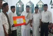 Safari Ramadhan, Pemda Konut Salurkan Bantuan Rp 100 Juta di Pondok Pesantren Safari Ramadhan, Pemda Konut Salurkan Bantuan Rp 100 Juta di Pondok Pesantren