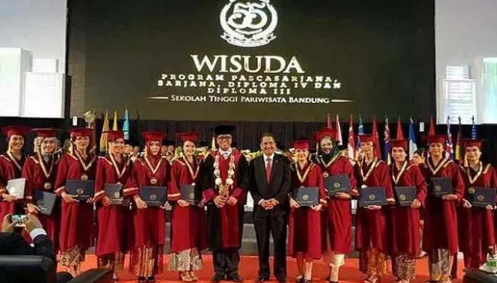 stp_bandung STP NHI Bandung Jadi Kampiun National Competition of New Business Venture Plan 2017