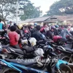 Pelabuhan Fery Torubulu Padat Merayap, Pemudik Terpaksa Menginap Pelabuhan Fery Torubulu Padat Merayap, Pemudik Terpaksa Menginap