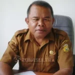Empat SKPD di Buton Belum Setor PAD Sekretaris Badan Penggelolah Pajak dan Restribusi Daerah (BP2RD) Kabupaten Buton, Arufin, saat ditemui ruang kerjanya.