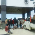 Tolak Perusahaan Tebu, Warga Kulisusu Barat Gelar Demo Tolak Perusahaan Tebu, Warga Kulisusu Barat Gelar Demo