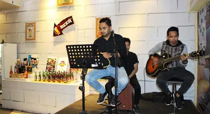 Klacoustik, Home Band Baru di SkyPool Grand Clarion yang Siap Ciptakan Nuansa Menarik