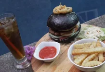 Nikmati Merdeka Setiap Saat Bersama Menu Unik Plaza Inn Kendari Black Burger Plaza Inn Kendari