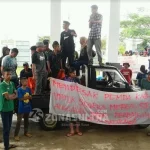10 Tahun Jalan Poros Watopute-Kusambi Rusak Parah, Mahasiswa Demo DPRD dan Dinas PU Muna 10 Tahun Jalan Poros Watopute-Kusambi Rusak Parah, Mahasiswa Demo DPRD dan Dinas PU Muna
