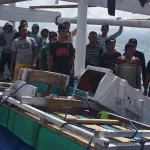 SAR Kendari Berhasil Evakuasi 20 Awak Kapal Lijah Jaya 02 di Perairan Saponda Laut SAR Kendari Berhasil Evakuasi 20 Awak Kapal Lijah Jaya 02 di Perairan Saponda Laut