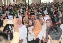 750 Guru Honda di Konawe Terima SK Bupati 750 Guru Honda di Konawe Terima SK Bupati