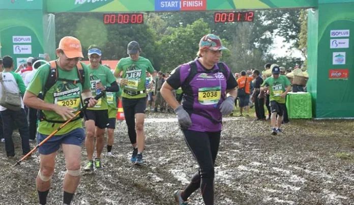 Yuk Belari dengan Latar Belakang Alam di Ijen Green Run 2017