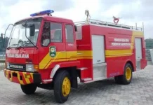 Cegah Terjadinya Kebakaran, Satpol PP dan Damkar Kolaka Gencar Sosialisasi ilustrasi damkar, mobil pemadam kebakaran