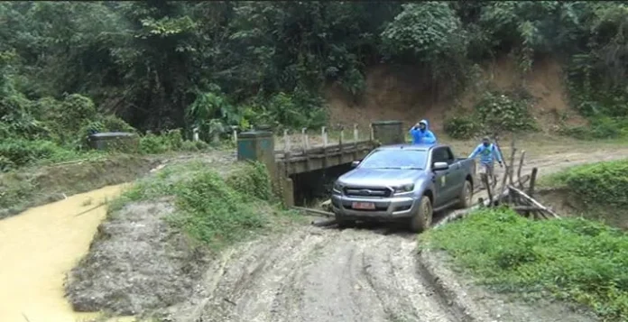 jalan_atoma Perbaiki Jalan di Latoma, Pemda Konawe Ajukan Anggaran Rp. 3 M