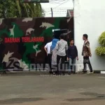 Nur Alam Dijenguk Keluarga di Rutan Guntur Nur Alam Dijenguk Keluarga di Rutan Guntur